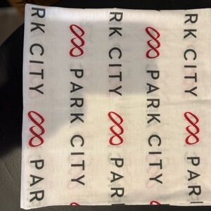 Park City White and Red Gaiter NWOT original packaging